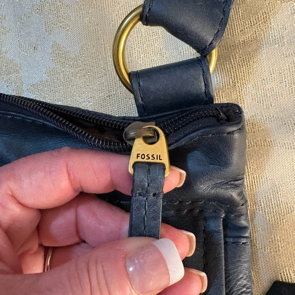 Fossil Men's Dark Blue Leather Messenger Bag